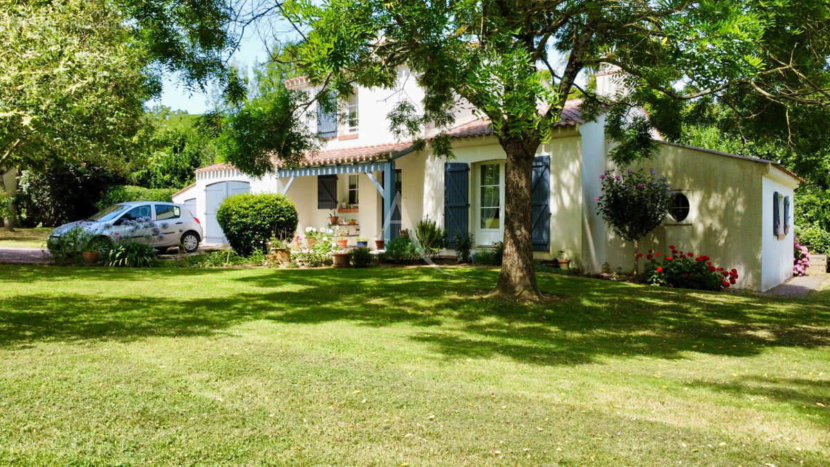 Maison à TALMONT-SAINT-HILAIRE