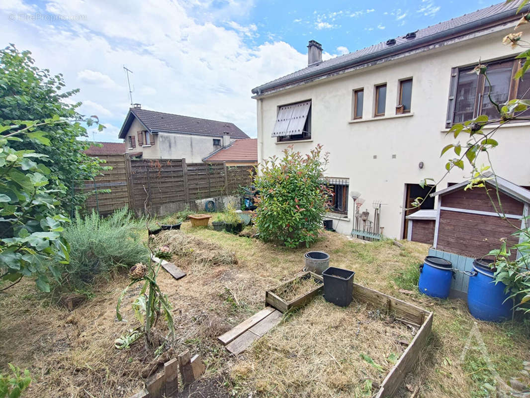 Maison à MONTREUIL