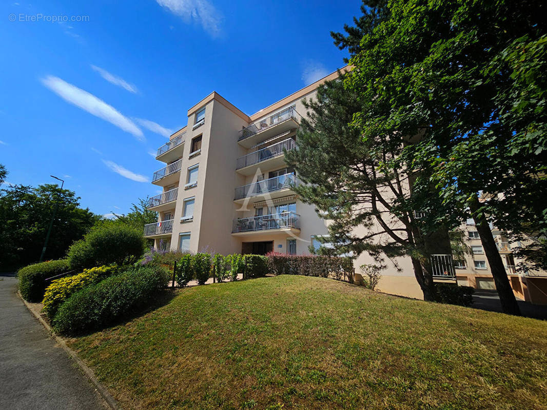 Appartement à VAIRES-SUR-MARNE