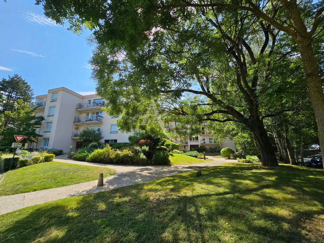 Appartement à VAIRES-SUR-MARNE