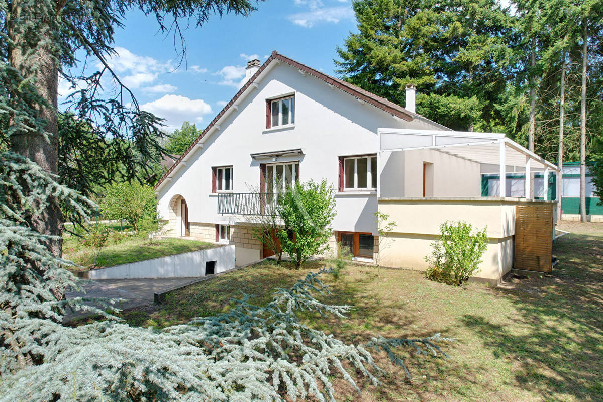 Maison à NEUVILLE-SUR-OISE