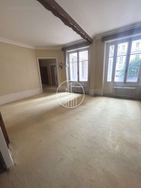 Appartement à PARIS-5E