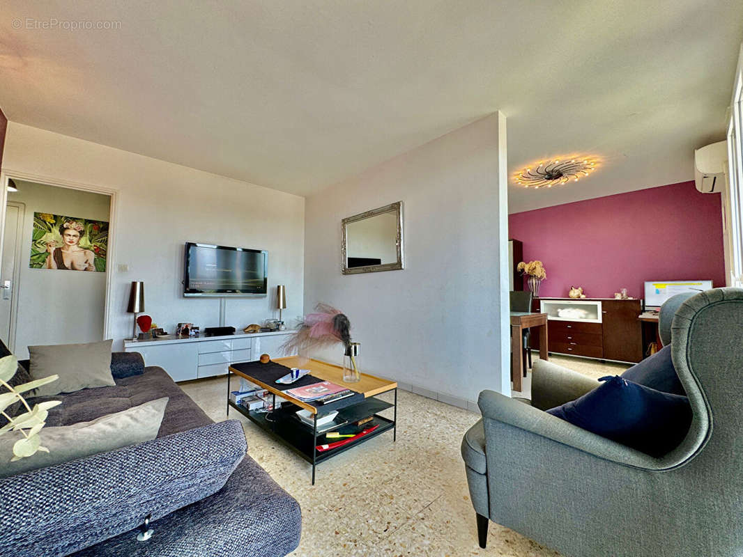 Appartement à MARSEILLE-12E