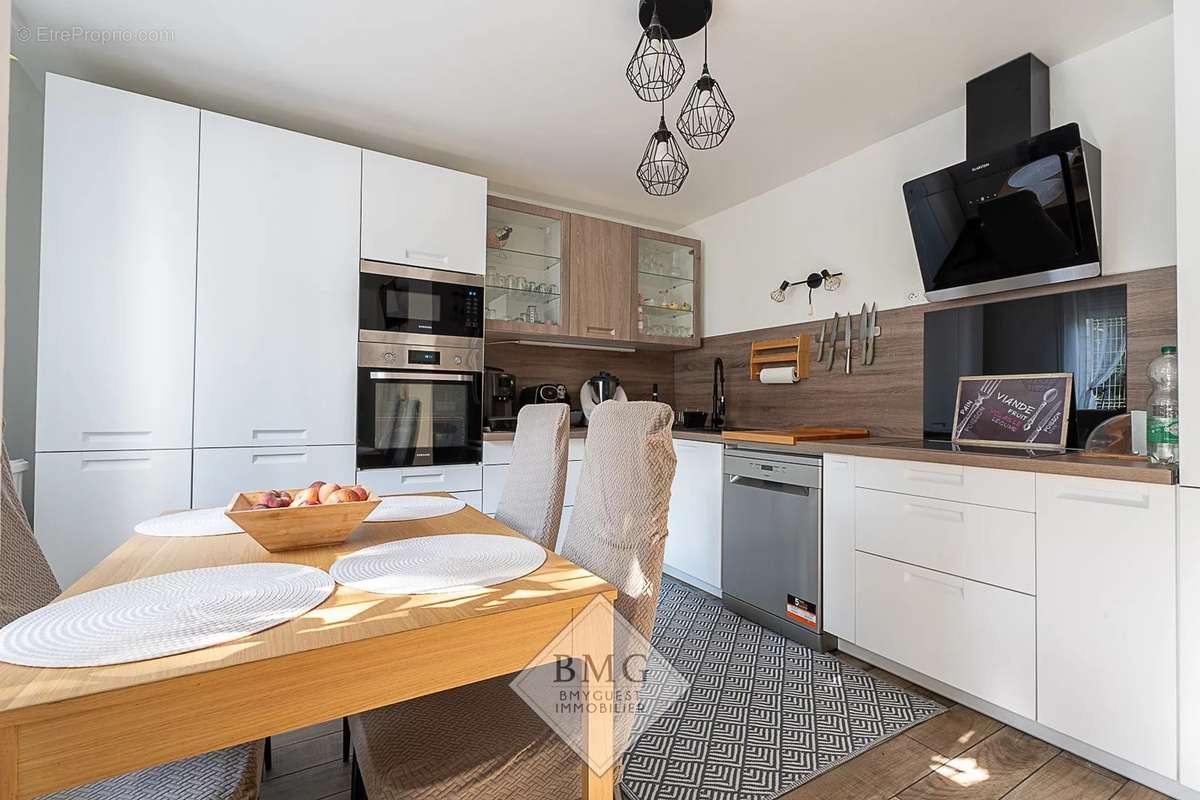 Appartement à CHAMPS-SUR-MARNE