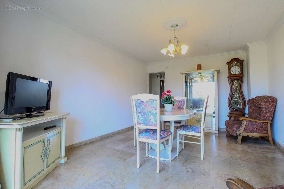 Appartement à FREJUS