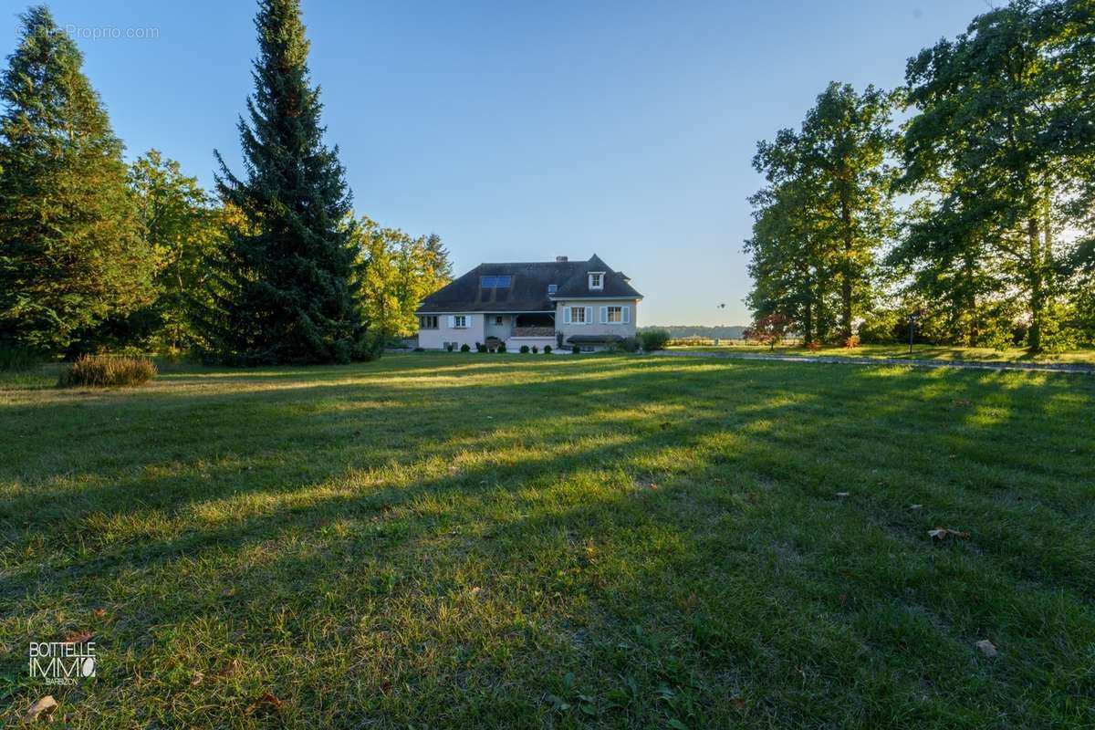 Maison à MILLY-LA-FORET