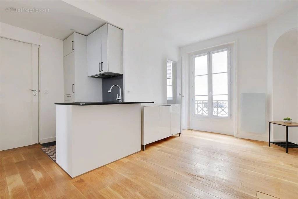 Appartement à PARIS-19E