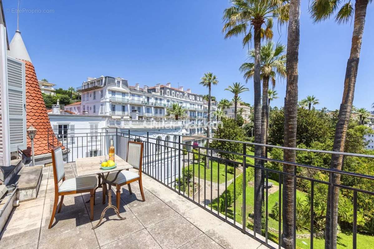 Appartement à CANNES