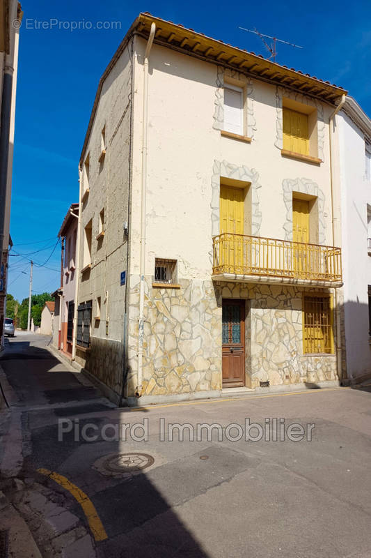 Maison à SAINT-ESTEVE