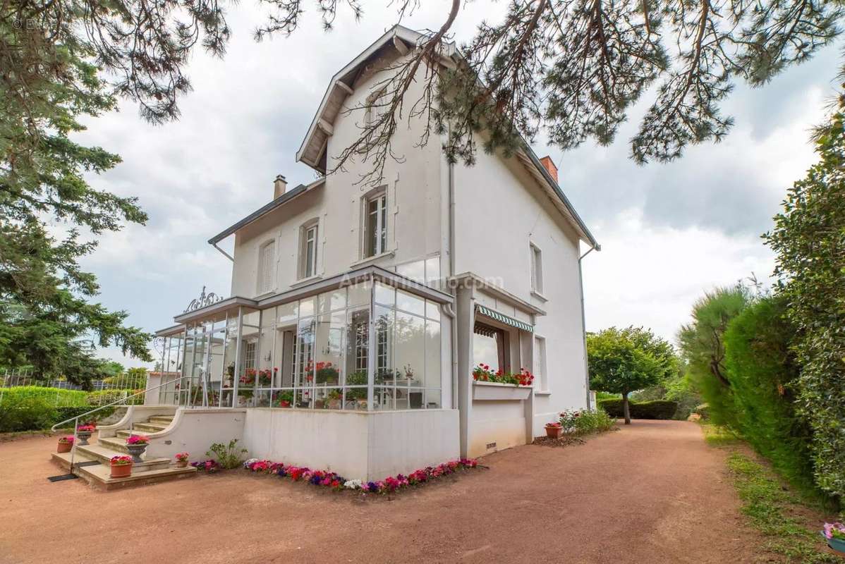 Maison à SAINT-LEGER-SUR-ROANNE