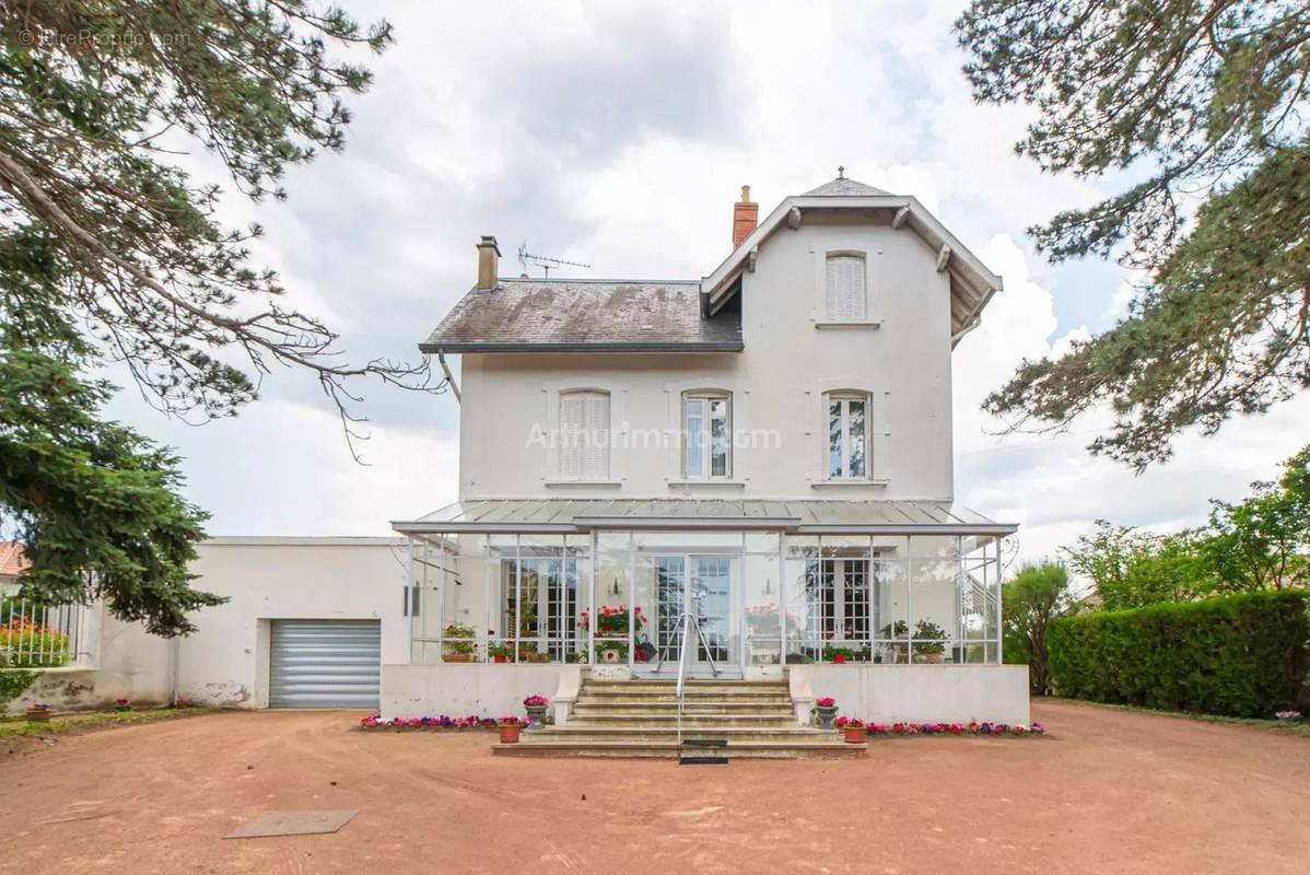 Maison à SAINT-LEGER-SUR-ROANNE