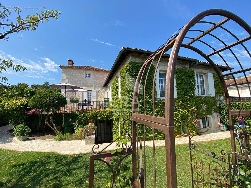 Maison à PERIGUEUX