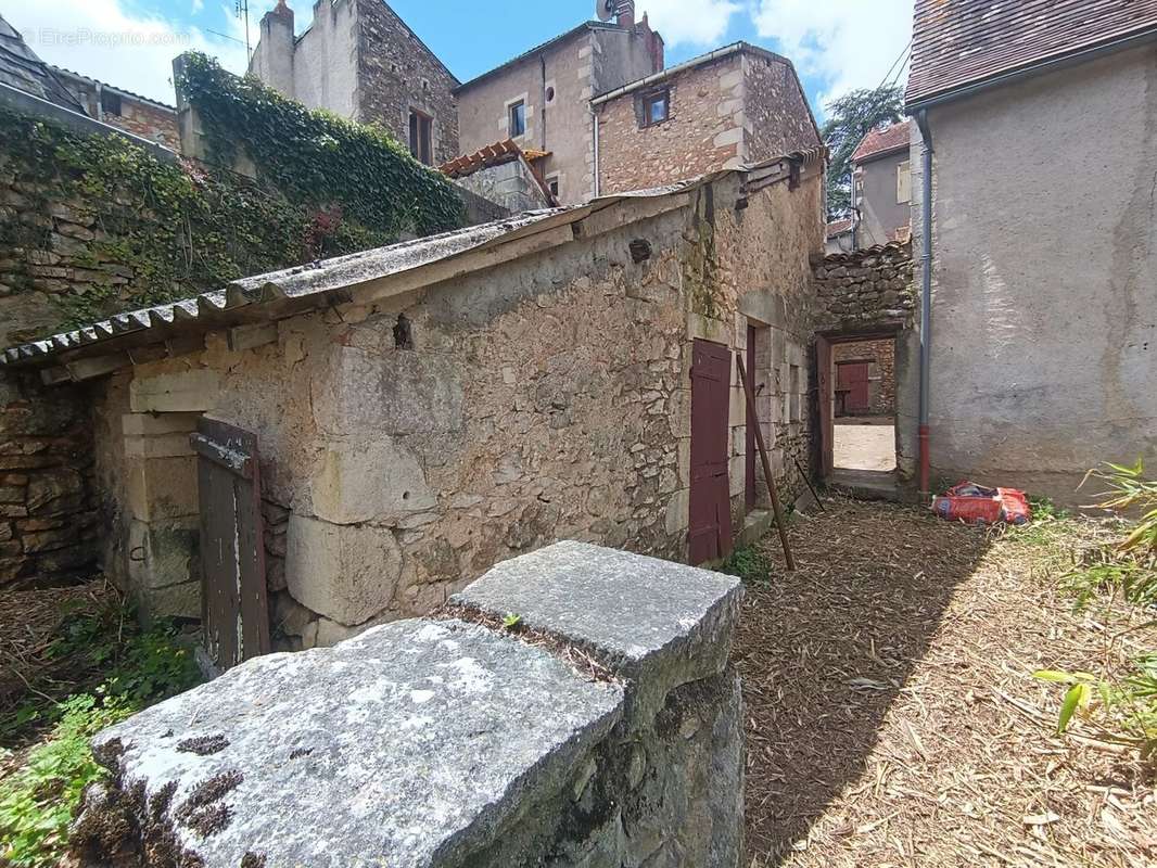 Maison à SAINT-SAVIN