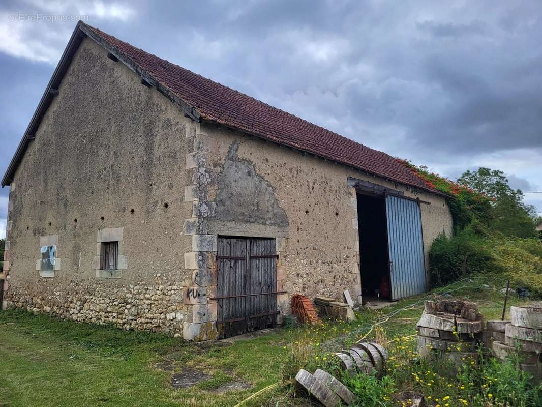 Maison à NALLIERS