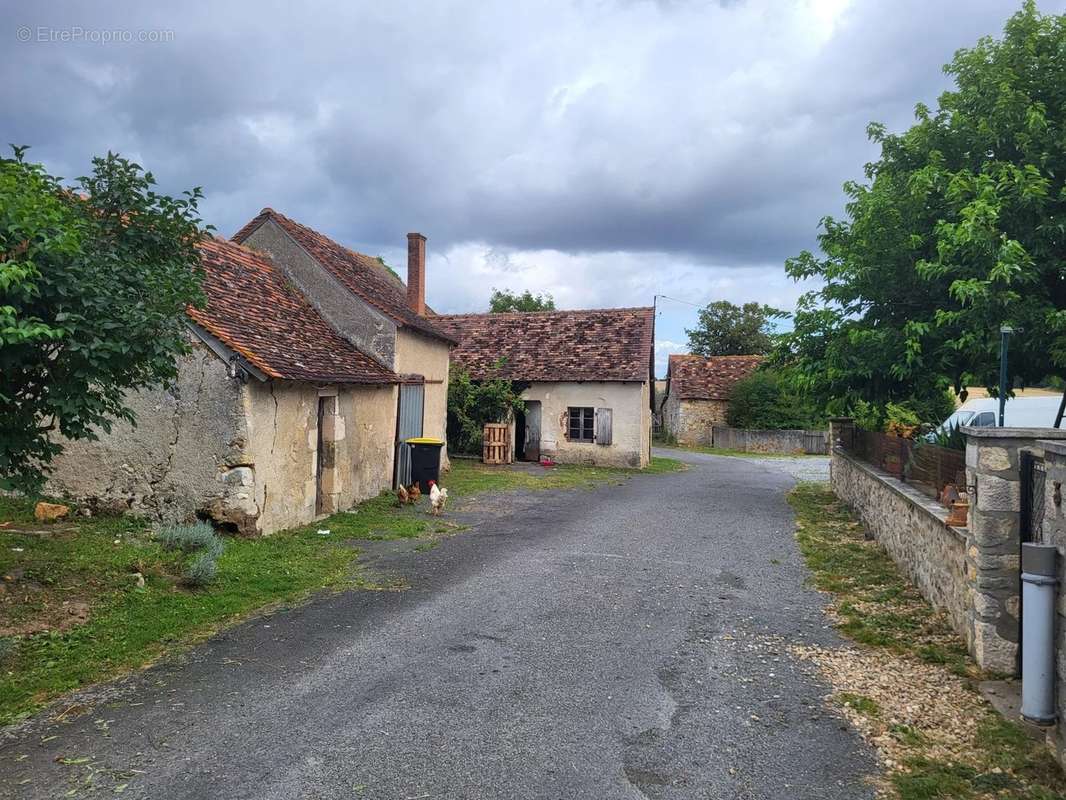 Maison à NALLIERS