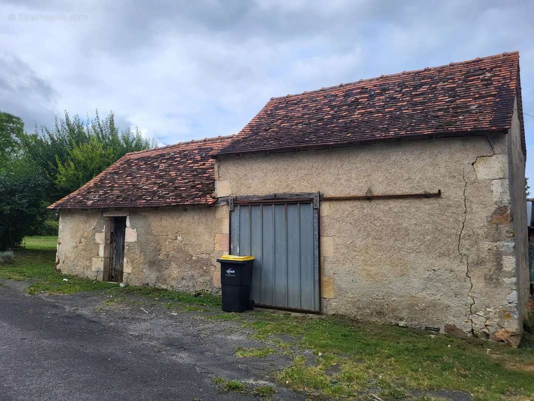 Maison à NALLIERS