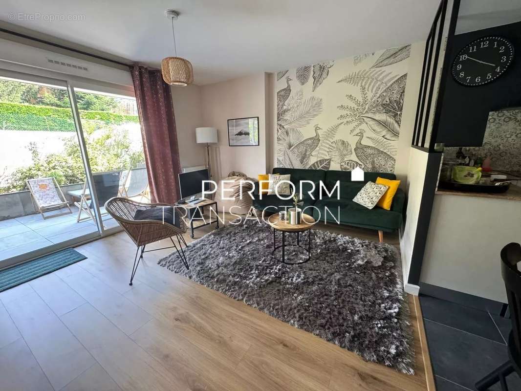 Appartement à VAULNAVEYS-LE-HAUT