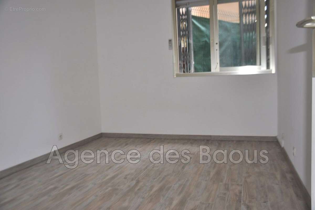 Appartement à VENCE