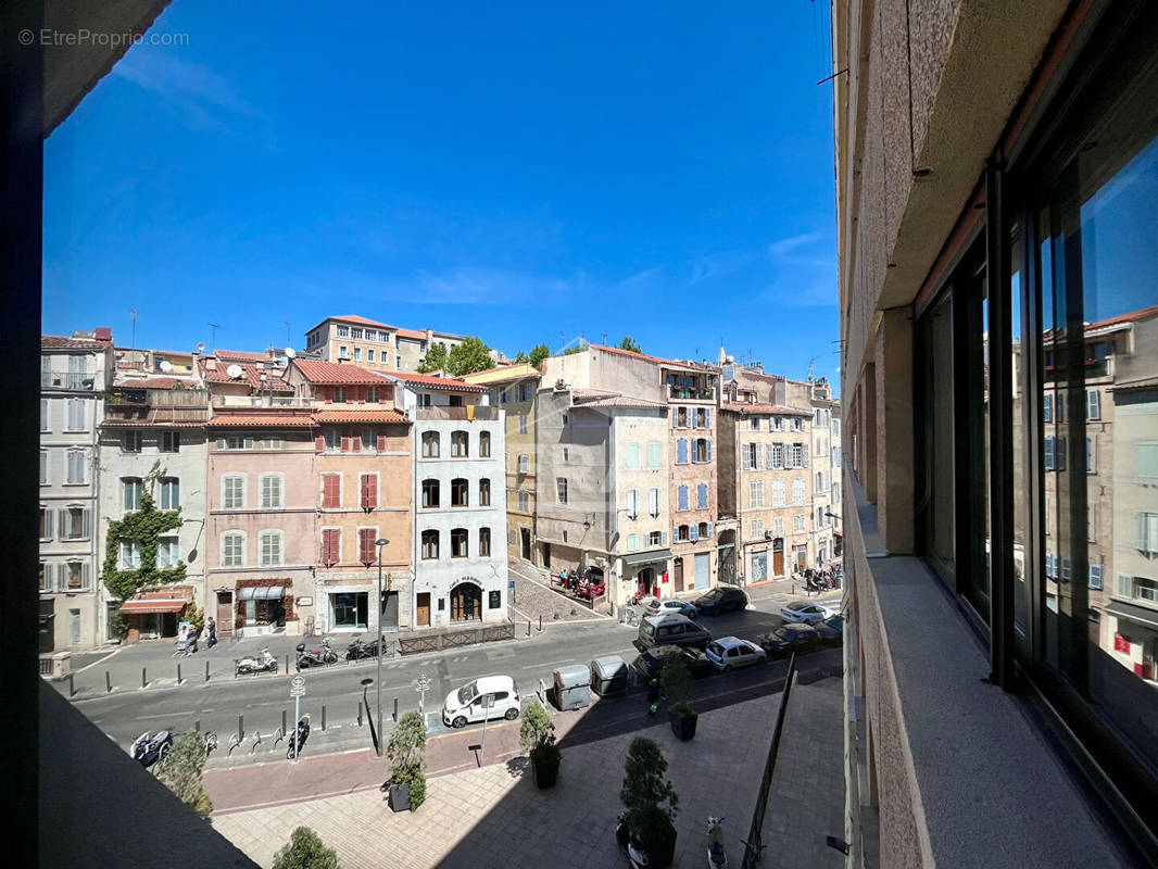 Appartement à MARSEILLE-2E