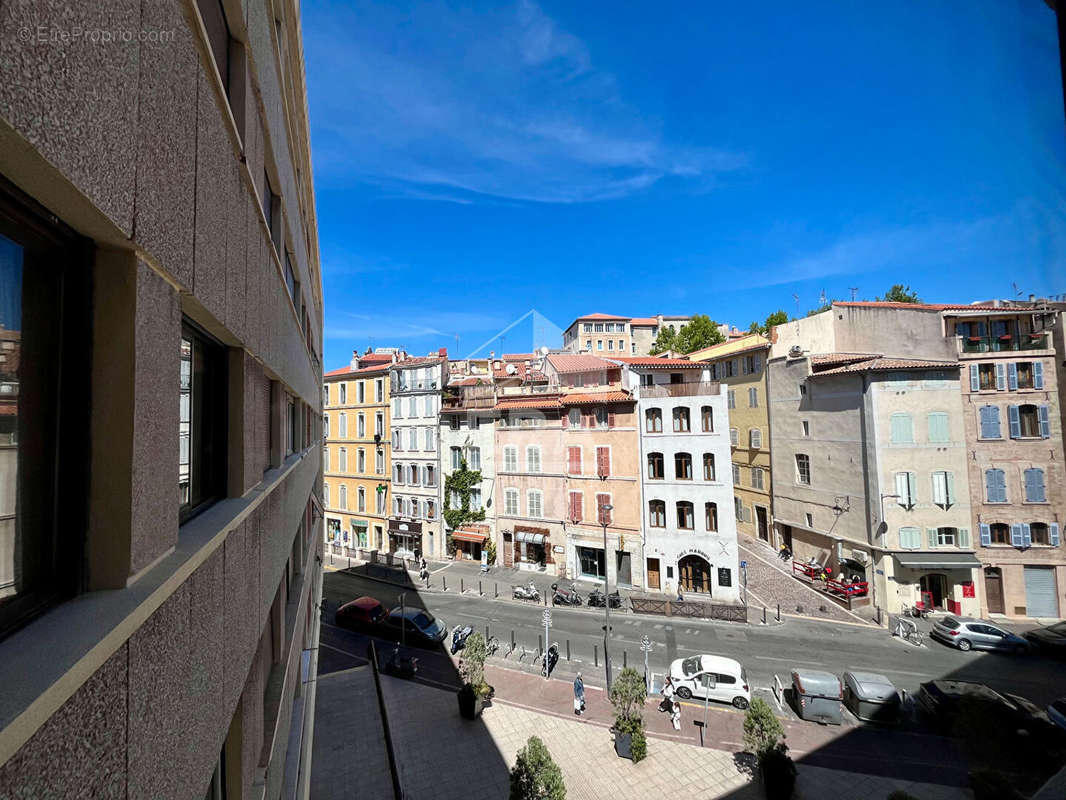 Appartement à MARSEILLE-2E