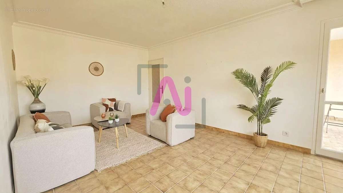 Appartement à HYERES