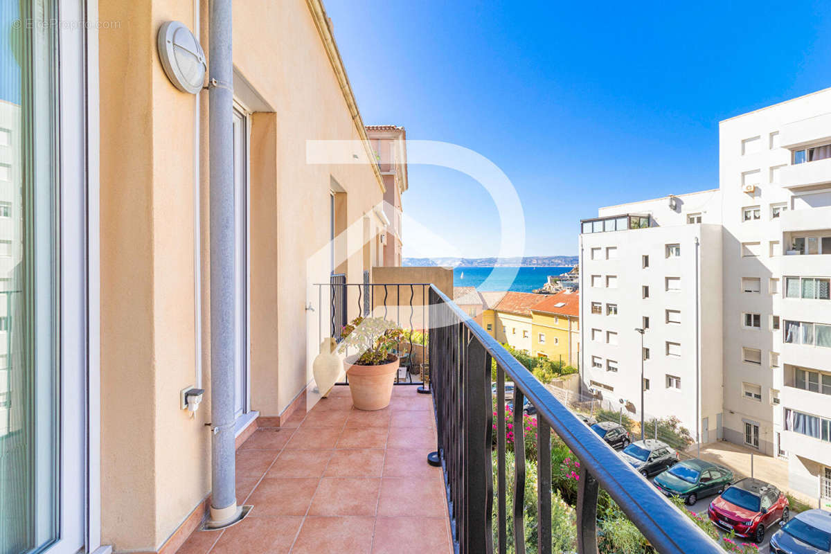 Appartement à MARSEILLE-7E