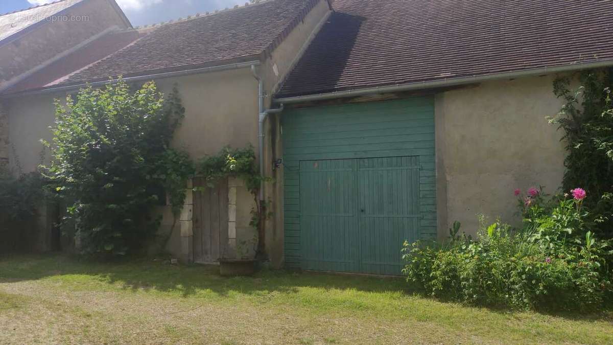 Maison à SACIERGES-SAINT-MARTIN