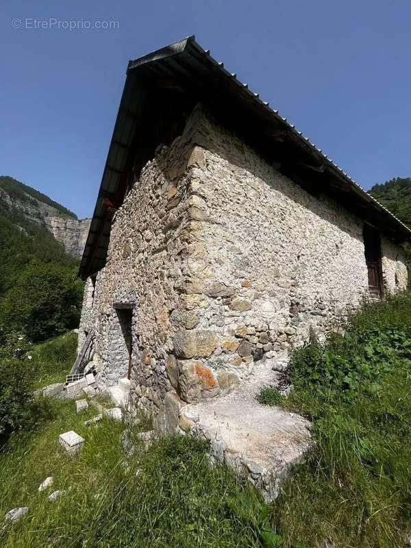 Maison à SAINT-ETIENNE-DE-TINEE