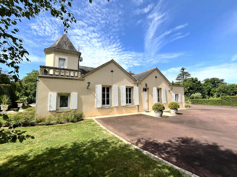 Maison à DOUE-LA-FONTAINE