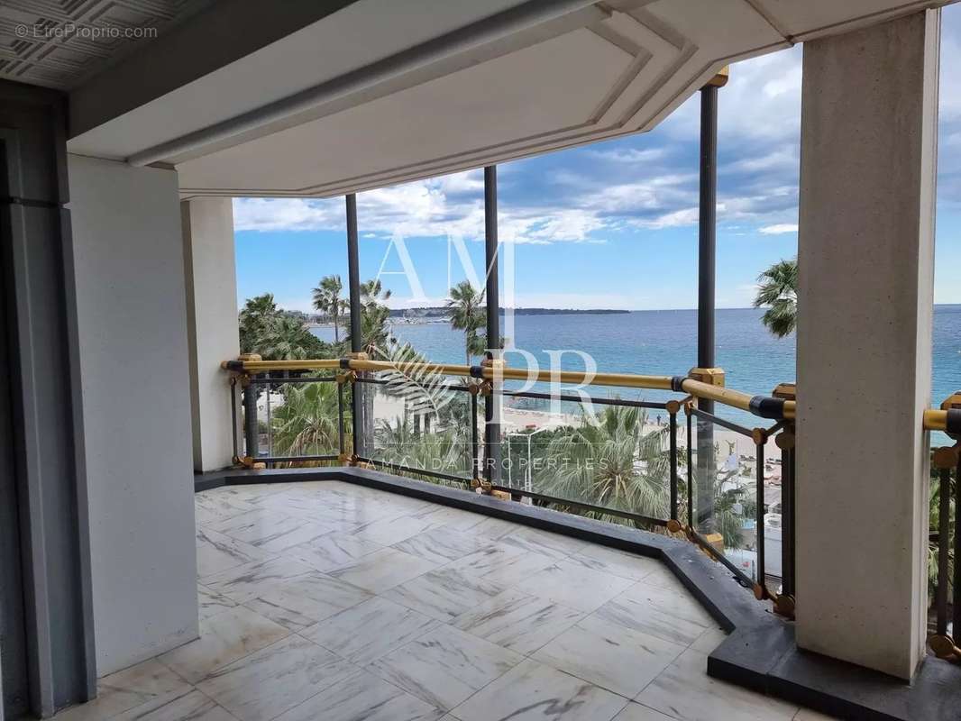 Appartement à CANNES