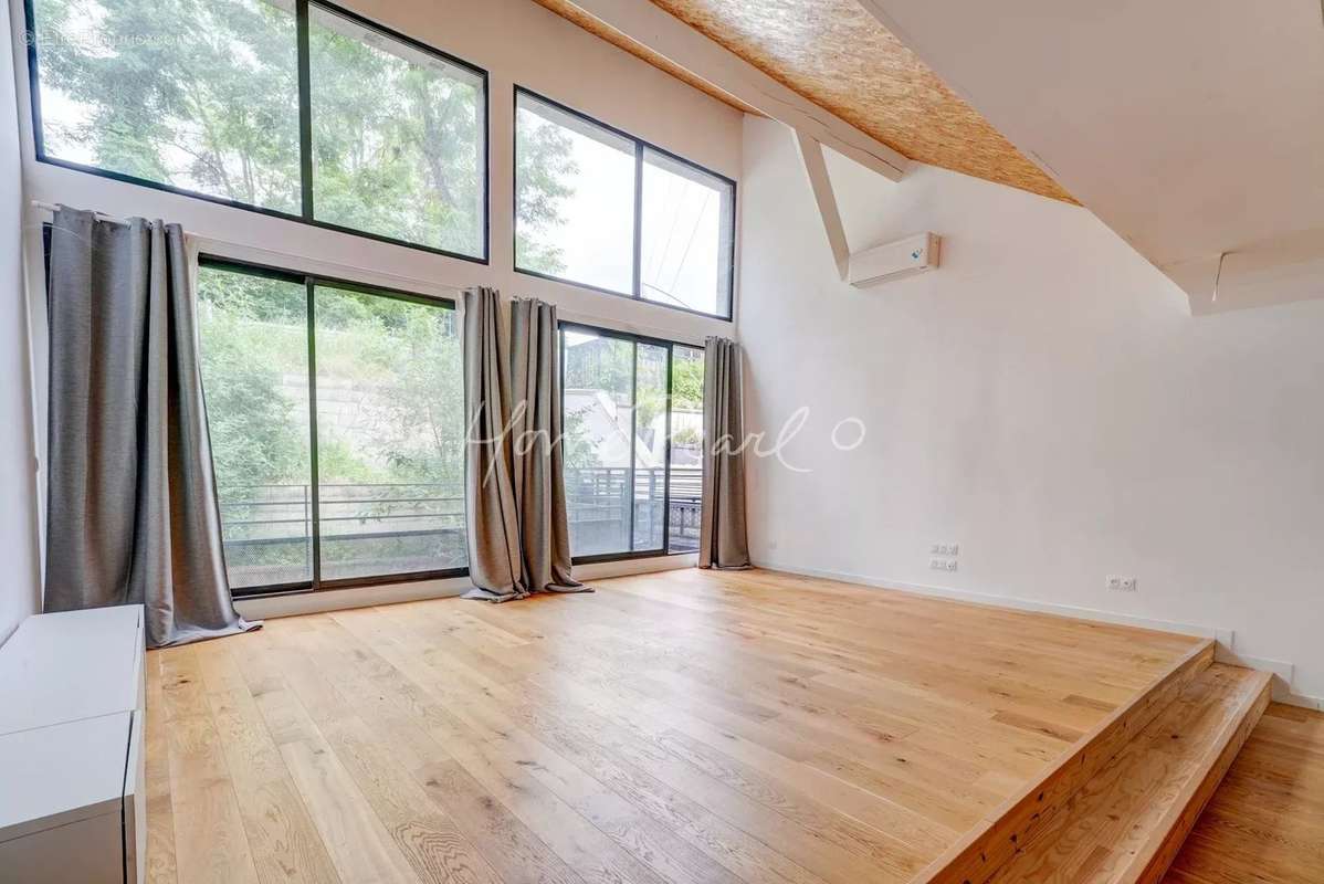 Appartement à NEUILLY-PLAISANCE