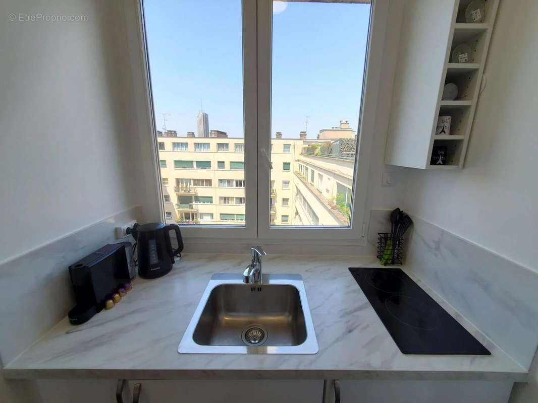 Appartement à PARIS-17E