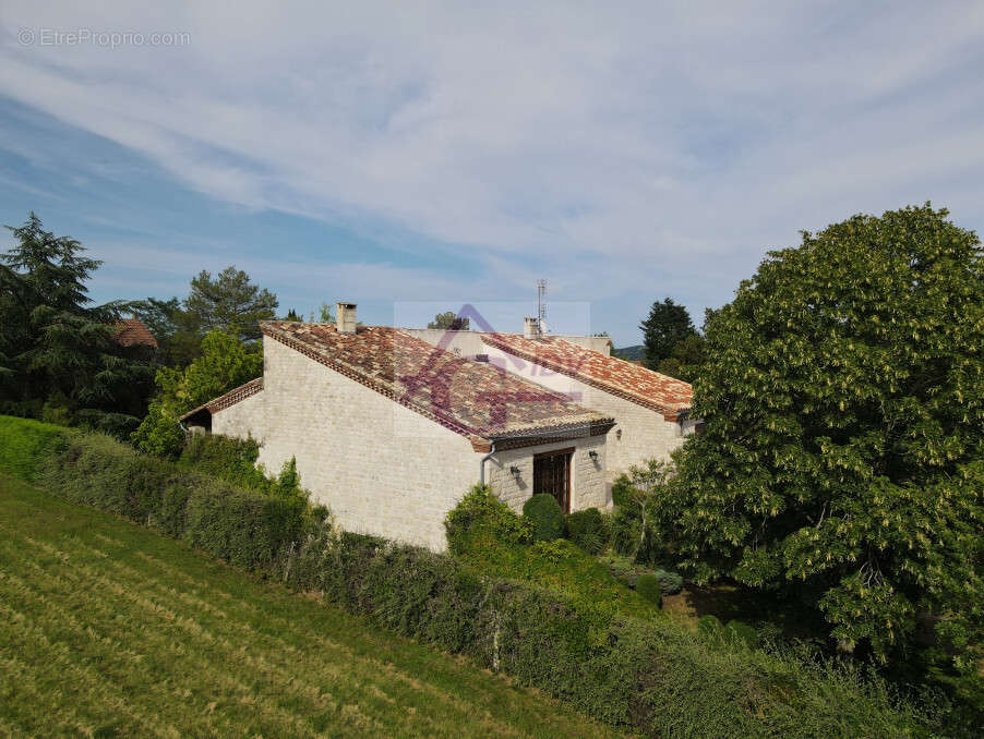 Maison à MIRANDOL-BOURGNOUNAC