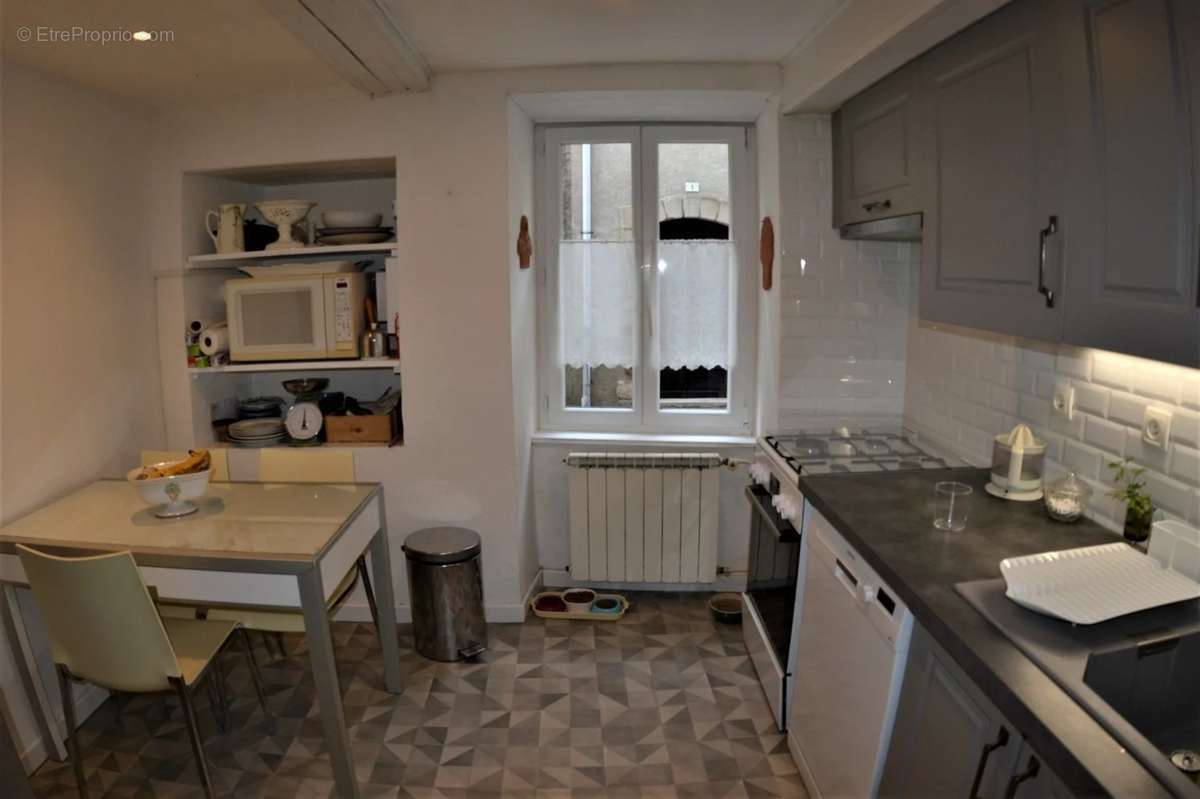 Appartement à MONTREDON-LABESSONNIE