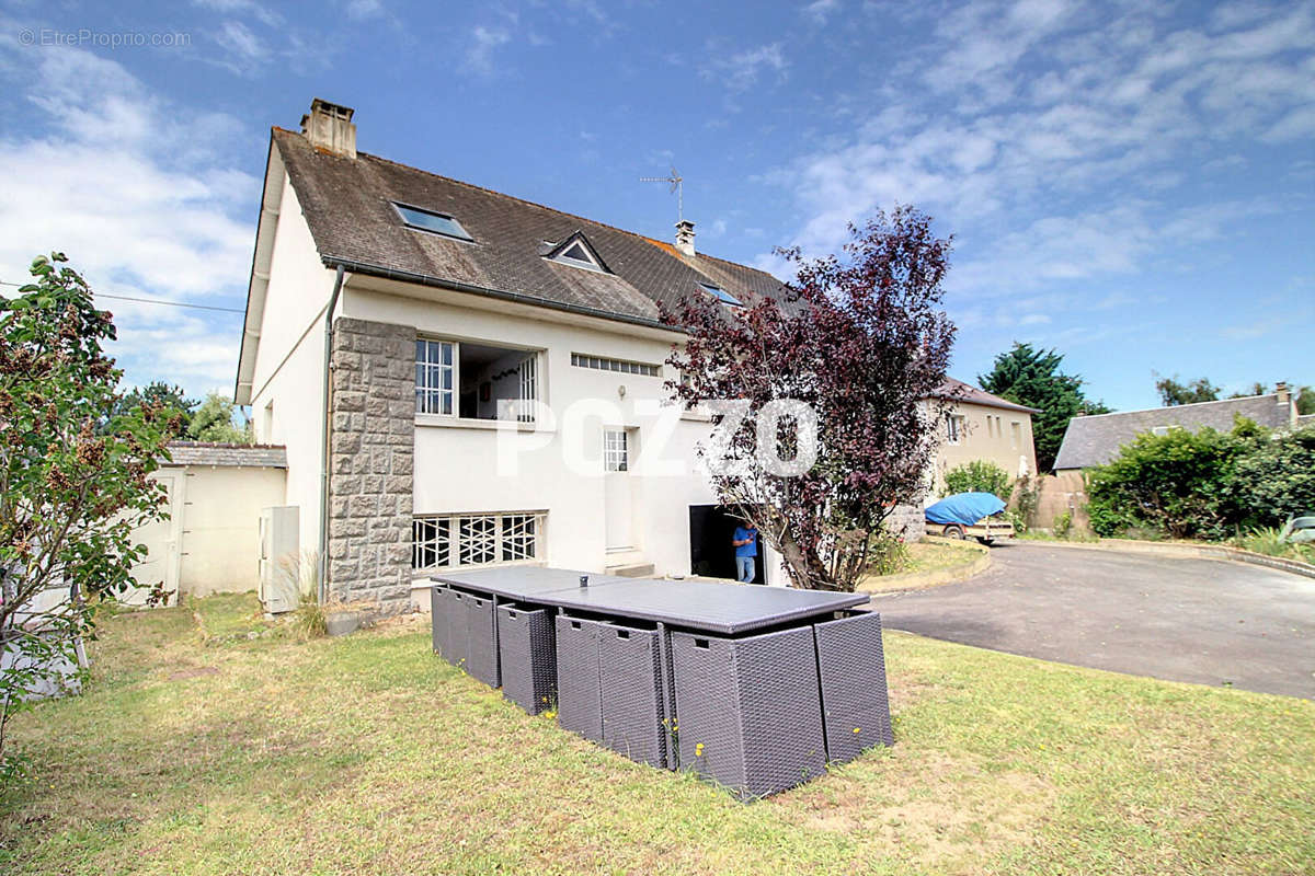 Maison à SAINT-PAIR-SUR-MER