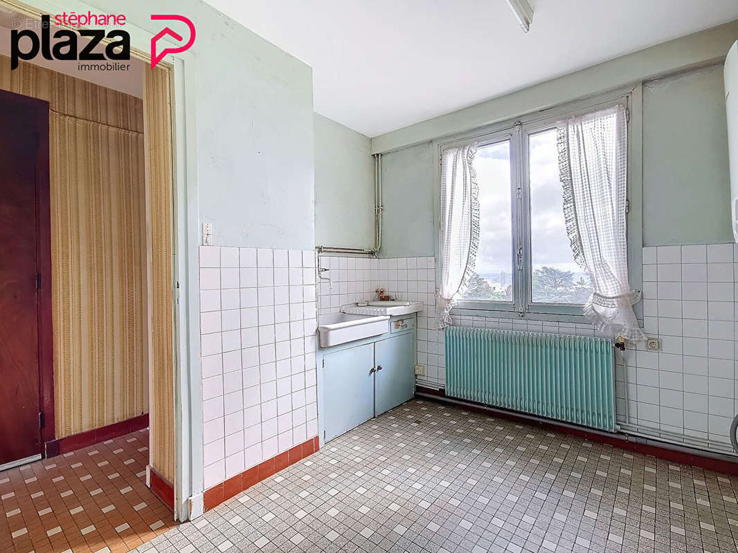 Appartement à LYON-5E