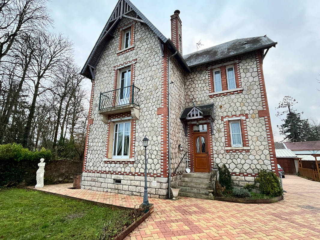 Maison à VITRY-AUX-LOGES