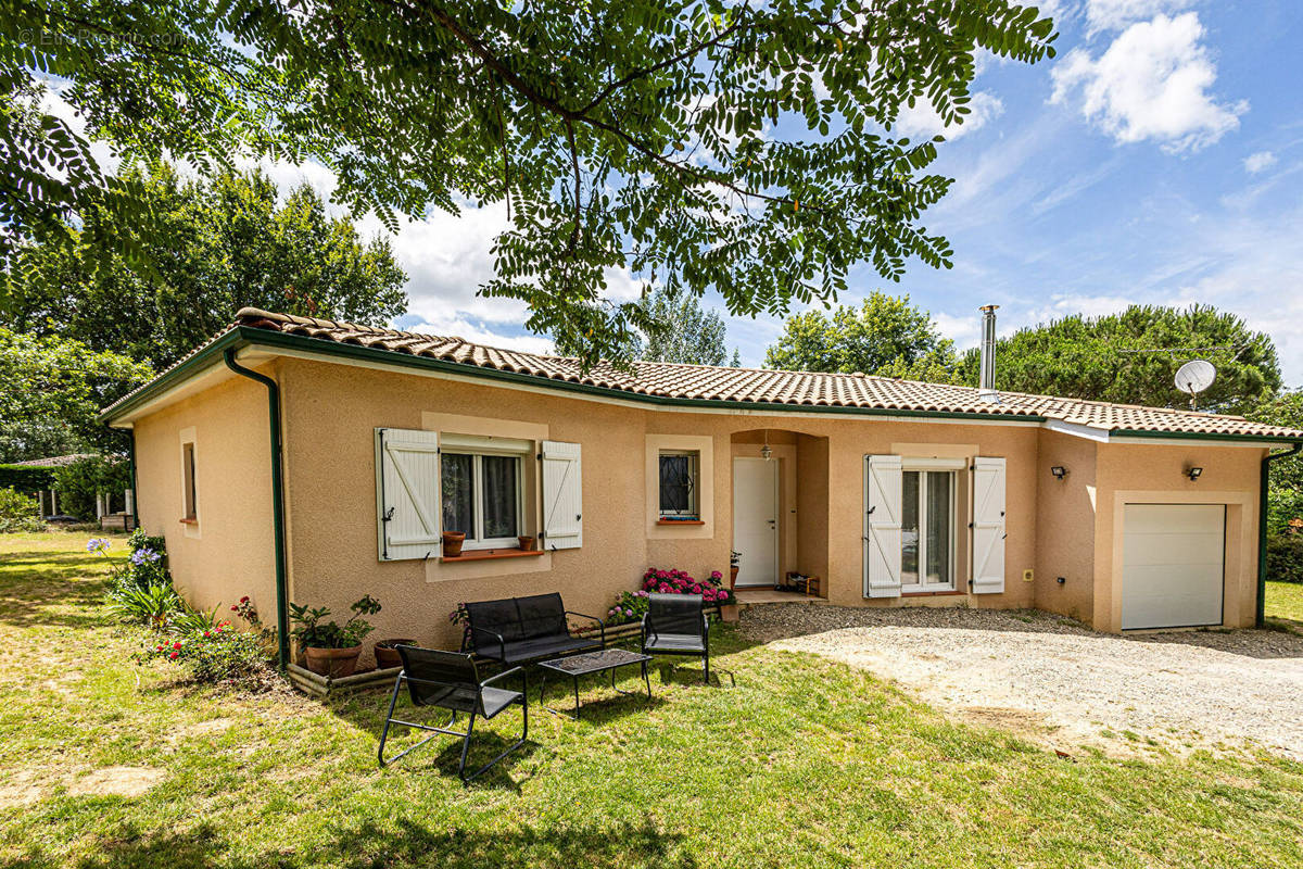 Maison à LABASTIDE-SAINT-PIERRE