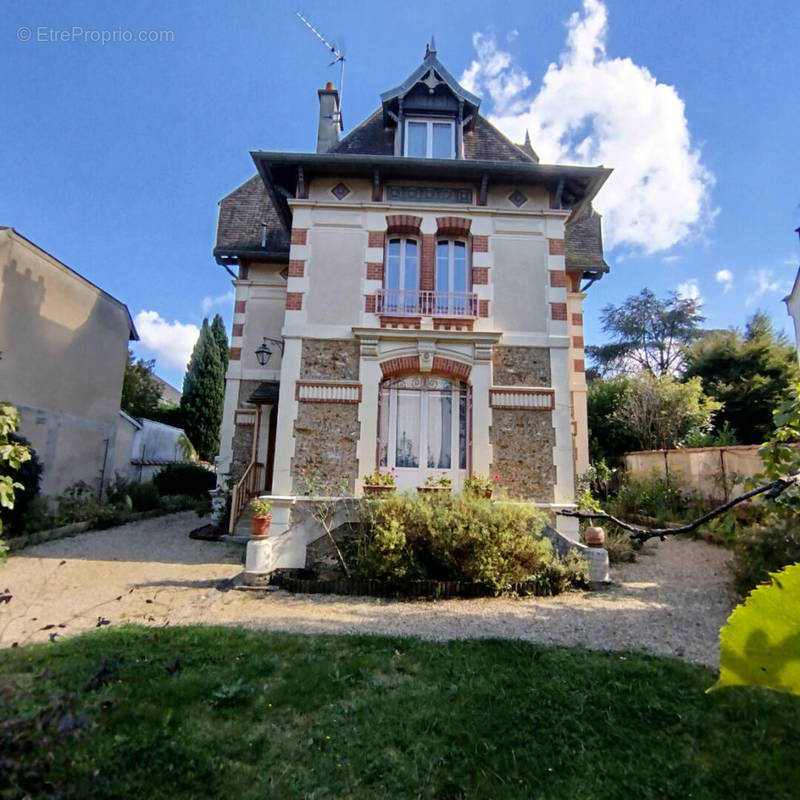 Maison à MONTGERON