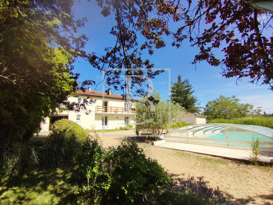 Maison à COULOUNIEIX-CHAMIERS