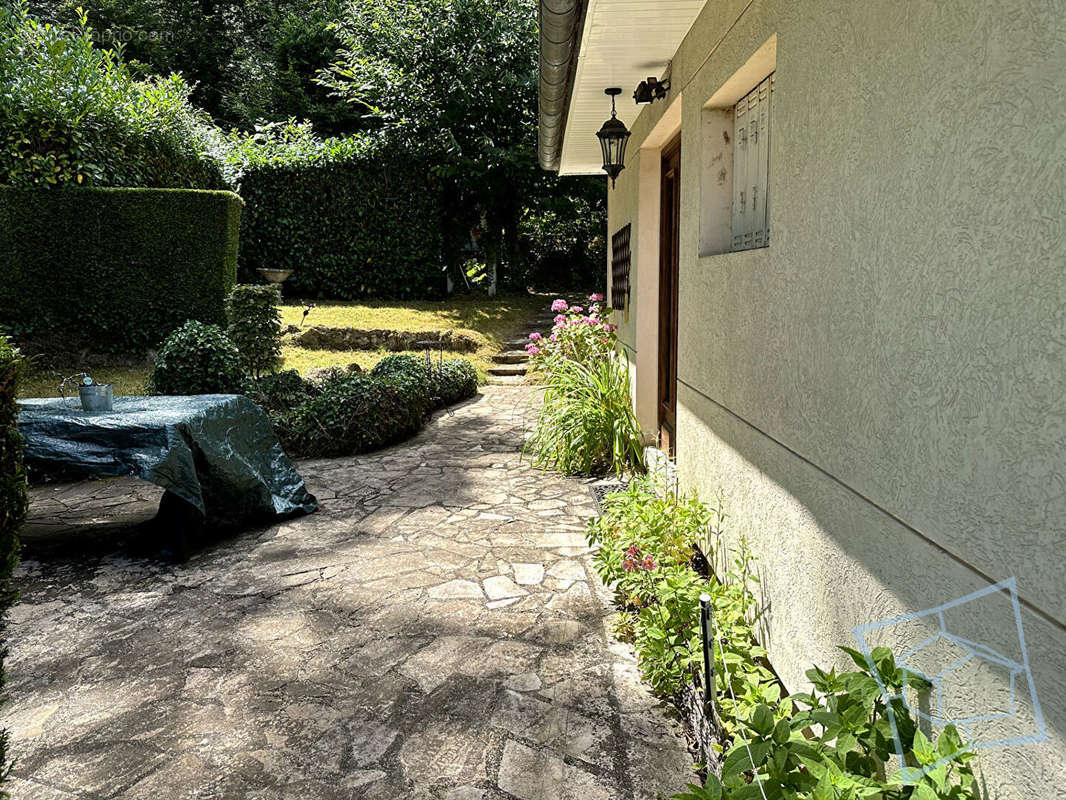 Maison à CHEVREUSE