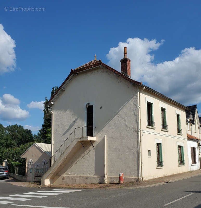 Maison à CERCY-LA-TOUR