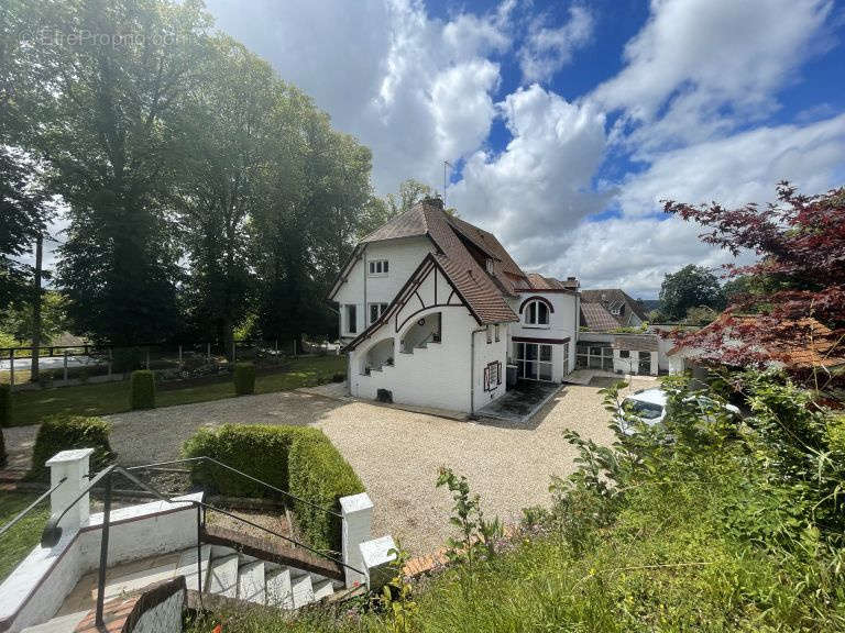 Maison à AUXI-LE-CHATEAU