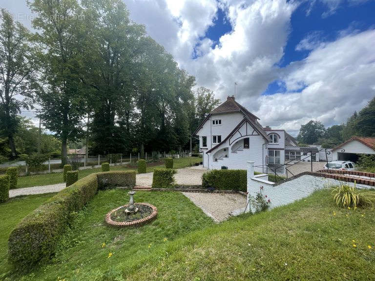 Maison à AUXI-LE-CHATEAU