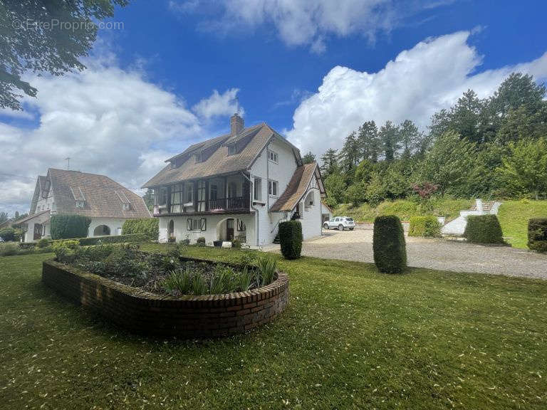 Maison à AUXI-LE-CHATEAU