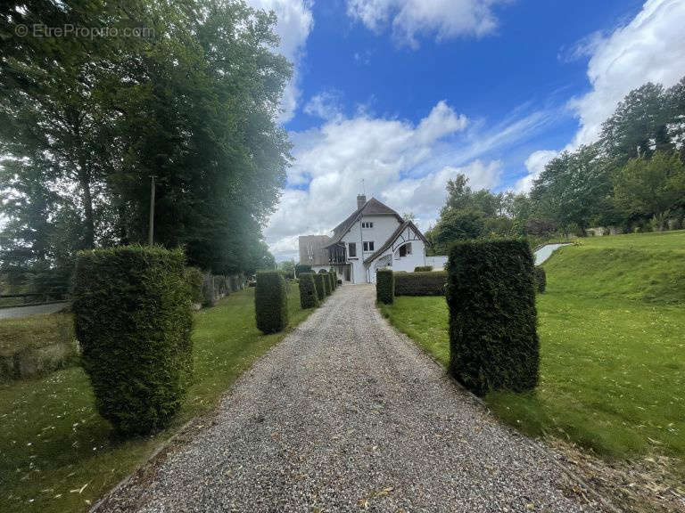 Maison à AUXI-LE-CHATEAU