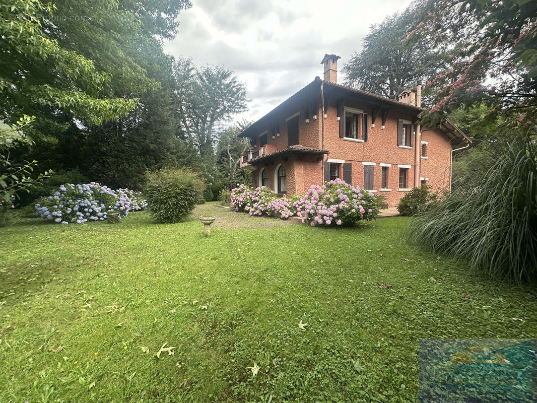 Maison à LOURDES