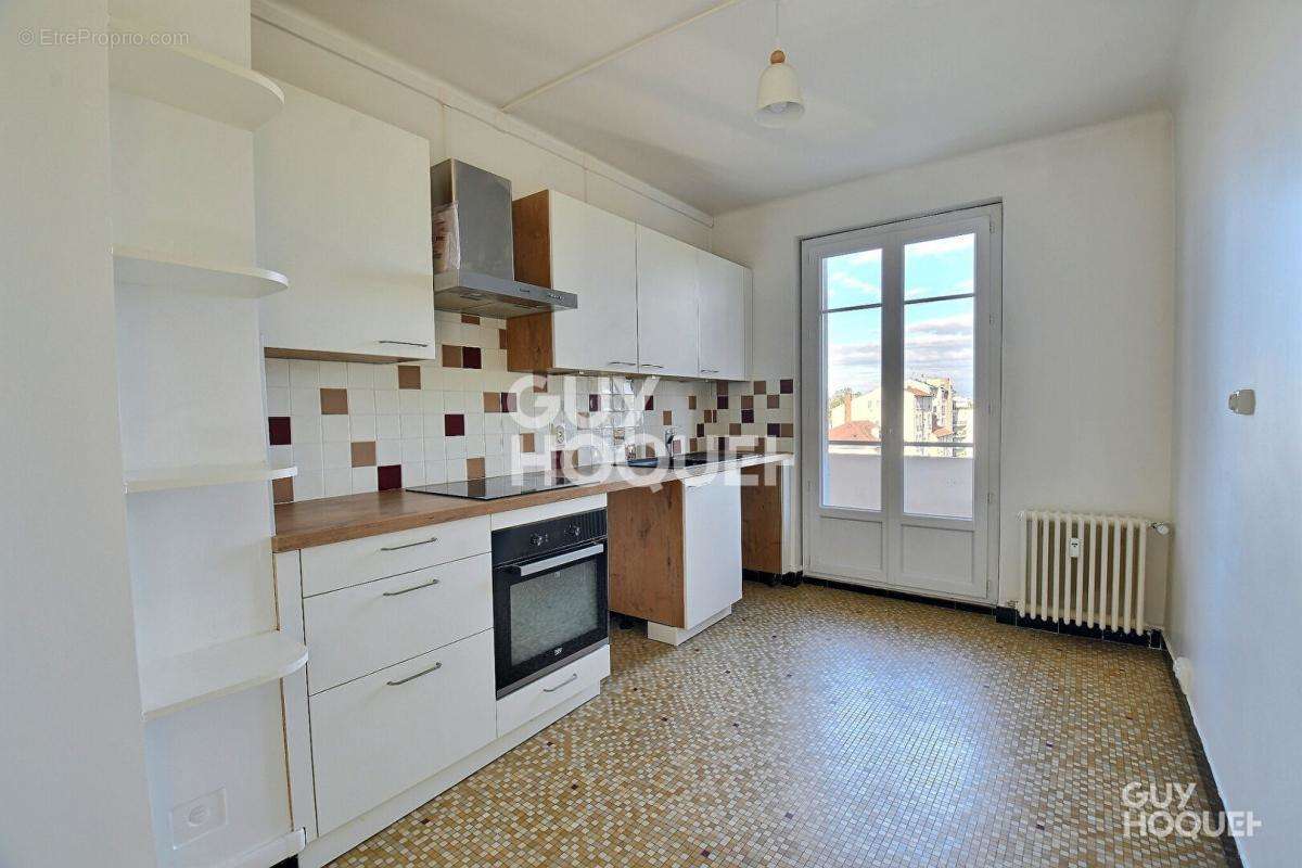 Appartement à LYON-3E