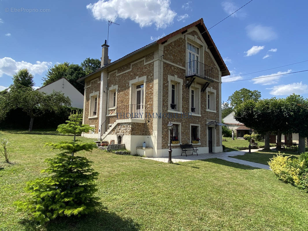 Maison à MAULE