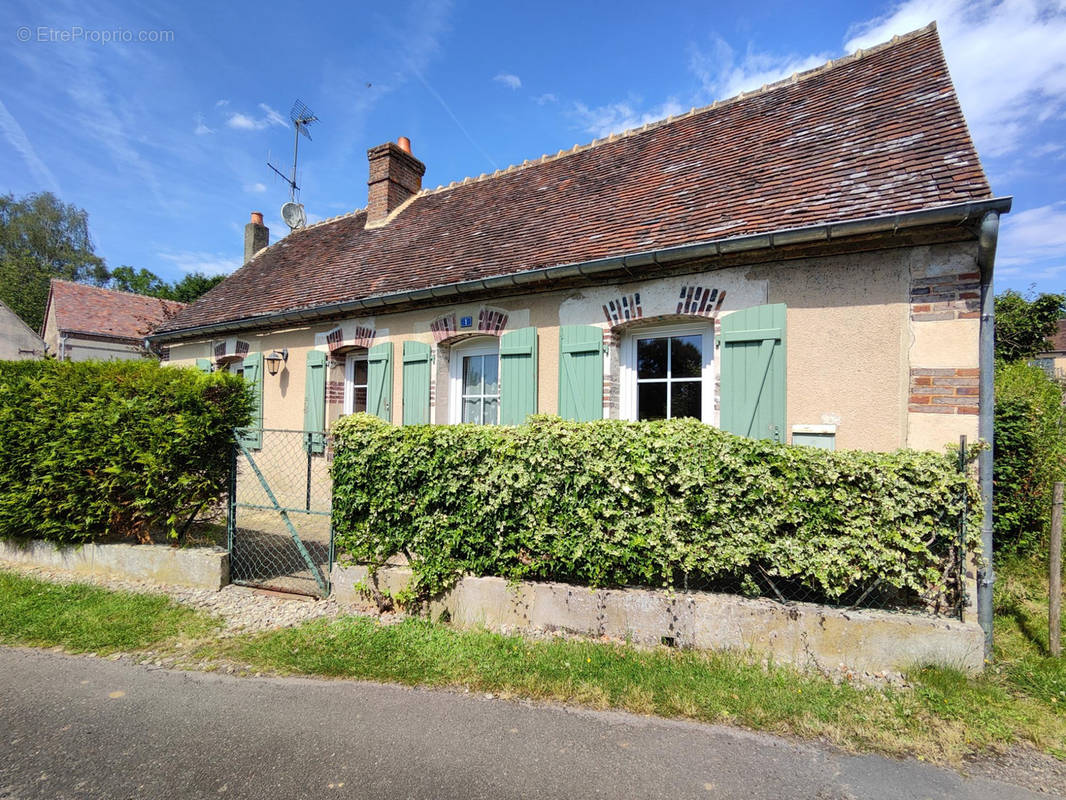 Maison à LONGNY-AU-PERCHE